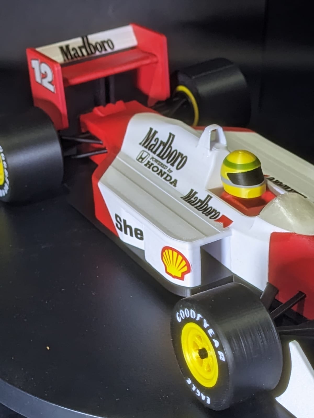 MCLAREN MP4 SENNA